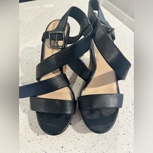 Jessica Simpson size 10 black wedges